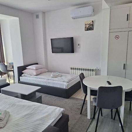 Comfort Stay, Ev, Parking โบเลสวาเวียส ภายนอก รูปภาพ
