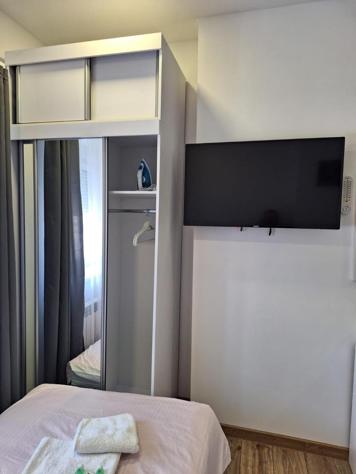 Comfort Stay, Ev, Parking โบเลสวาเวียส ภายนอก รูปภาพ
