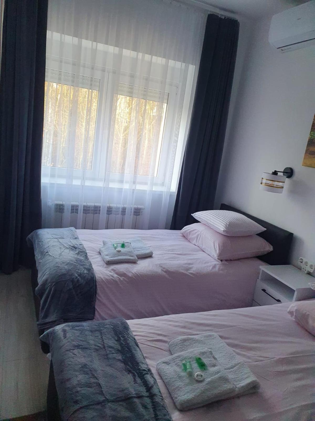 Comfort Stay, Ev, Parking โบเลสวาเวียส ภายนอก รูปภาพ