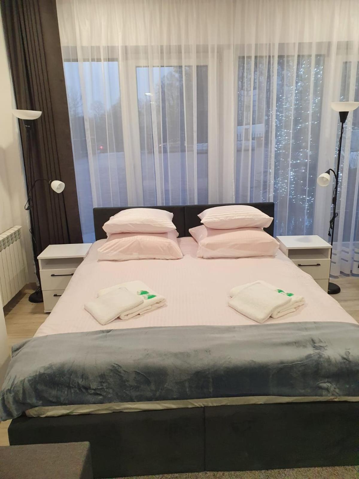 Comfort Stay, Ev, Parking โบเลสวาเวียส ภายนอก รูปภาพ