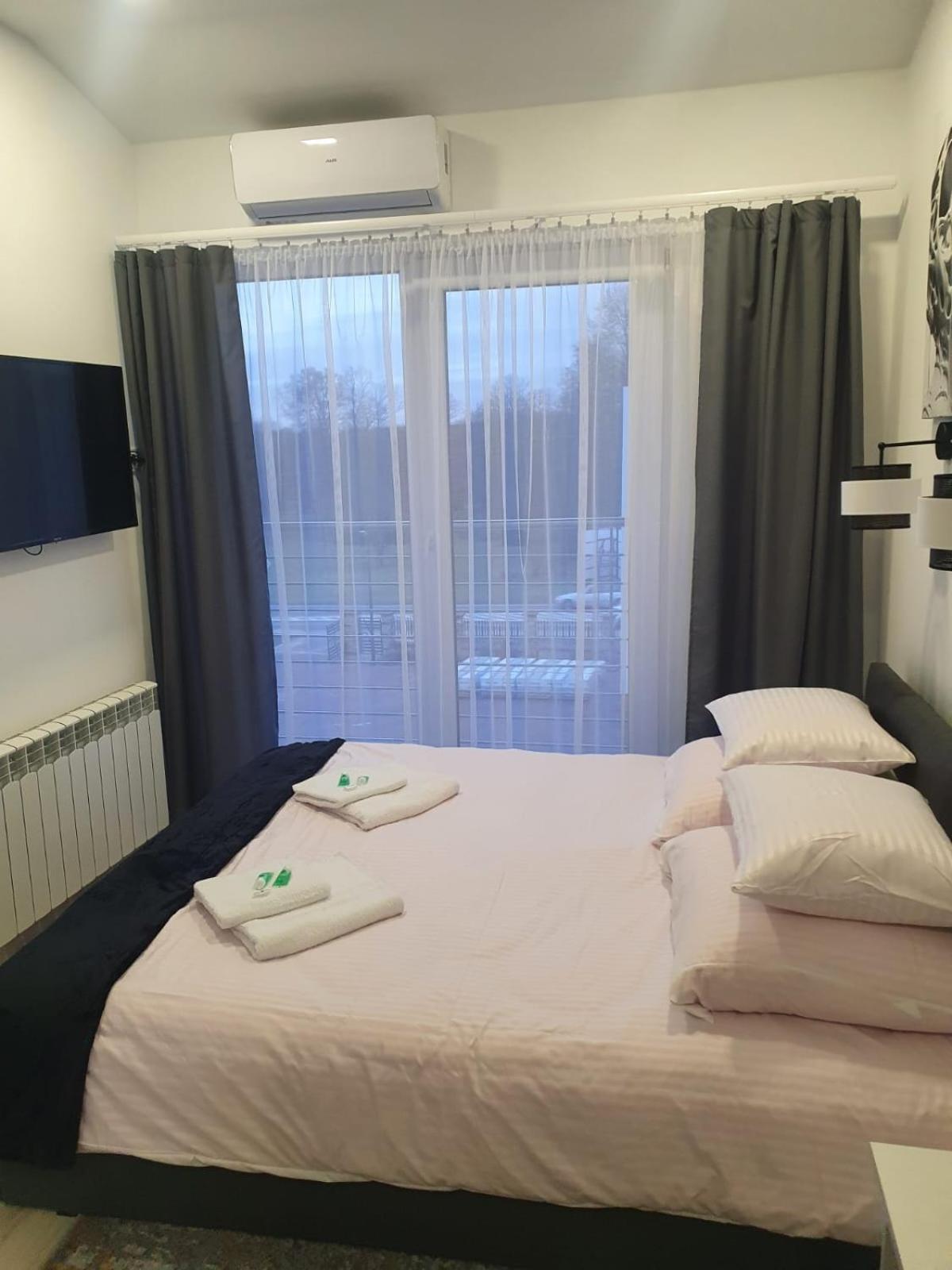 Comfort Stay, Ev, Parking โบเลสวาเวียส ภายนอก รูปภาพ