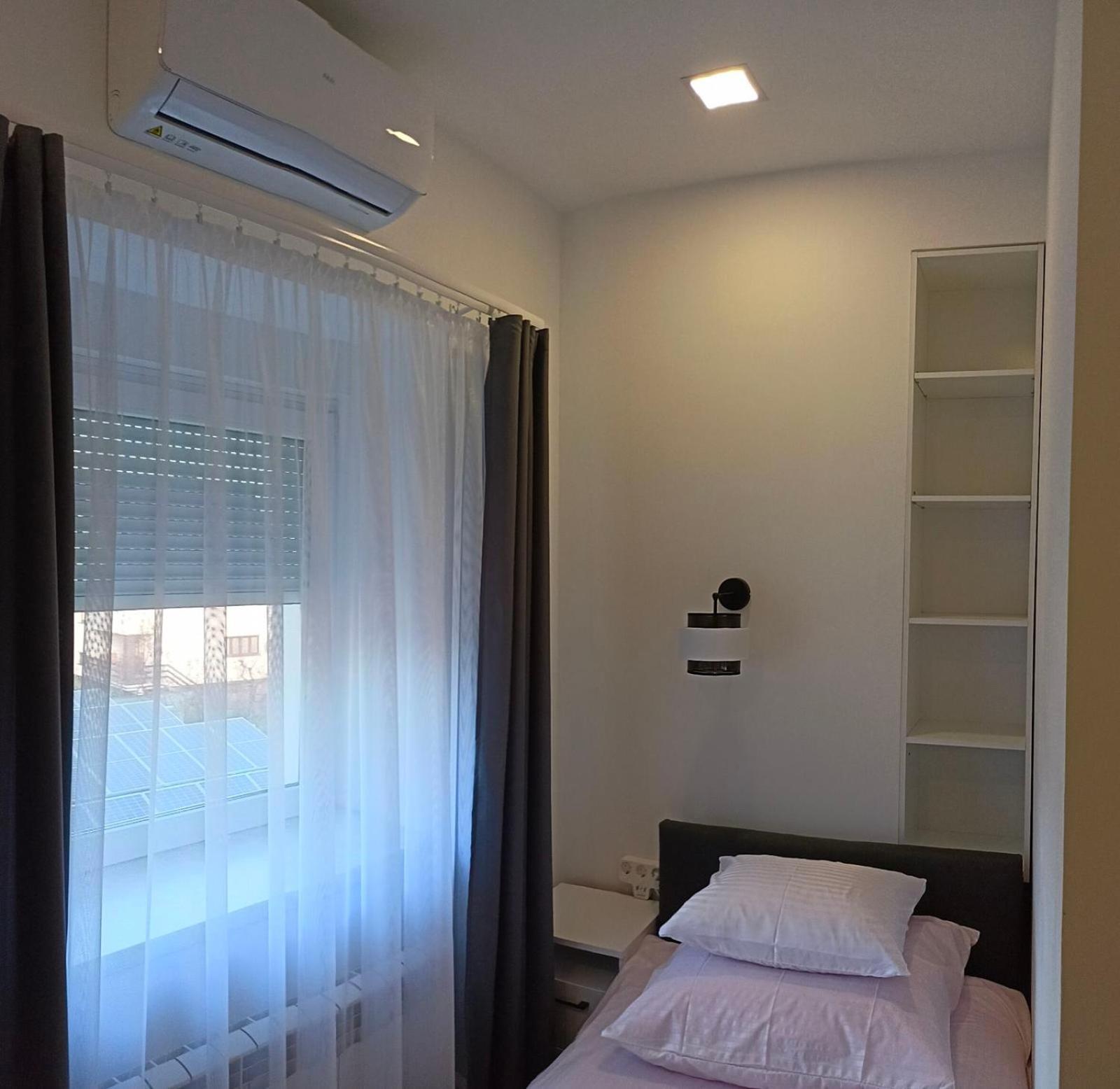 Comfort Stay, Ev, Parking โบเลสวาเวียส ภายนอก รูปภาพ